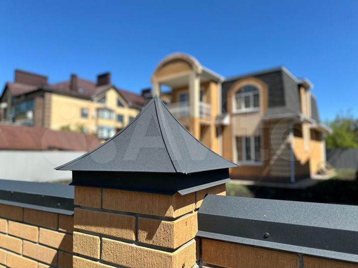 Коттедж 208 м² на участке 5,6 сот.