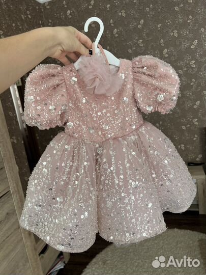 Детское нарядное платье на годик