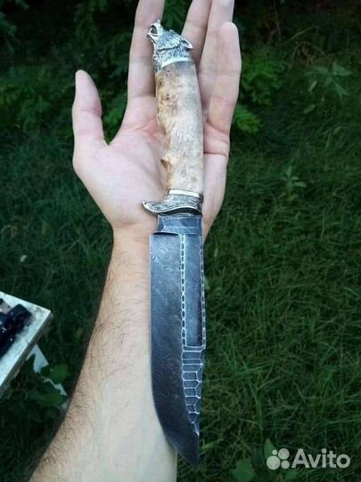 Нож из дамасской стали