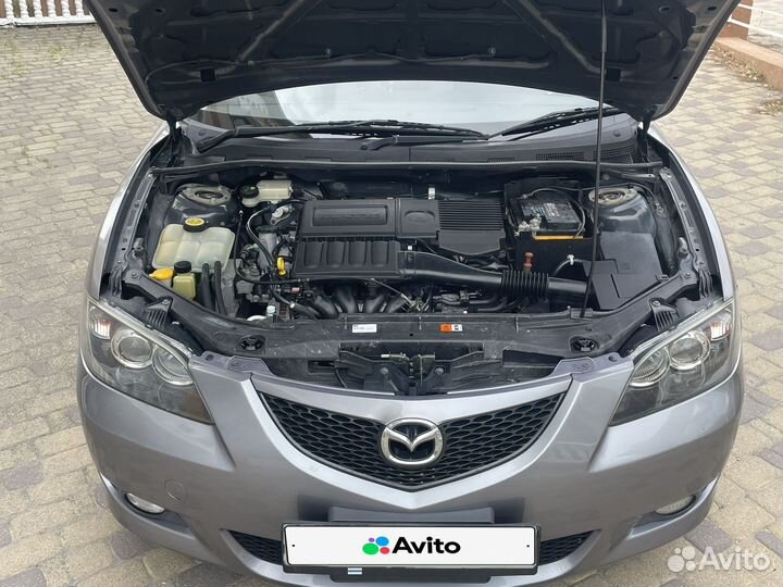 Mazda Axela, 2004
