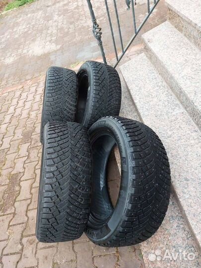 Michelin X-Ice North 4 265/50 R19