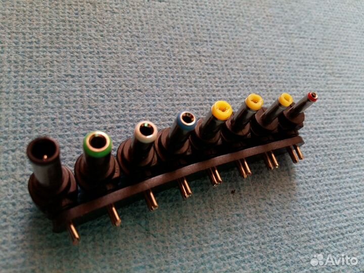 Универсал Зарядка к Ноутбуку 12-24V 8-разъем (96W)