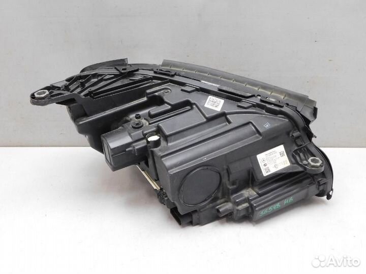 Фара левая Mercedes-Benz E-Class