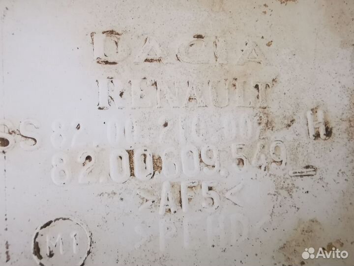 Бачок омывателя Рено Логан c насосом