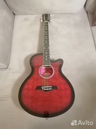 Продам гитару Sakura EOG-404C/TG/RDS