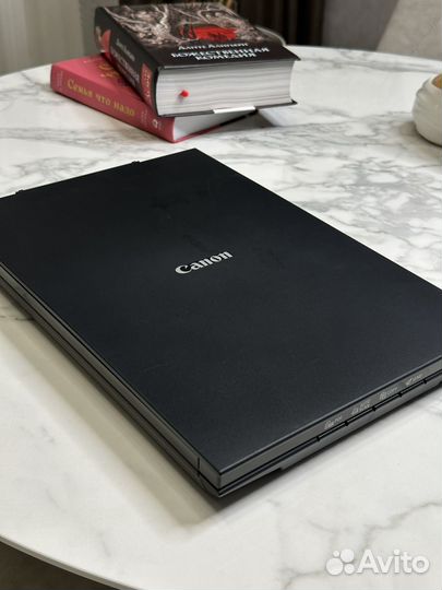 Сканер Canon Lide 300