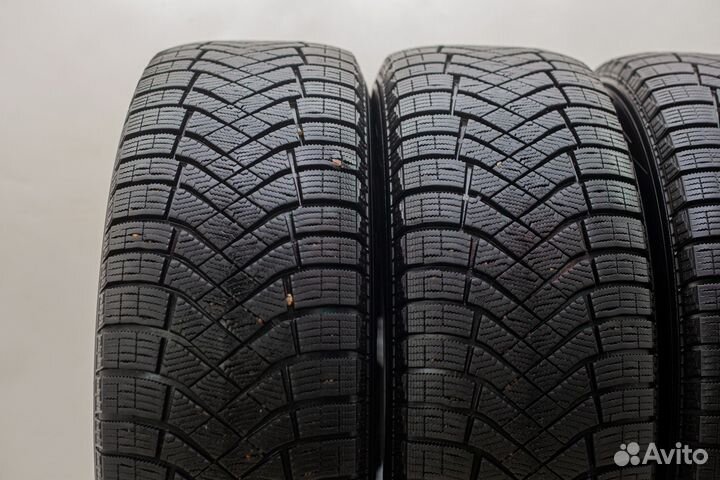 Pirelli Ice Zero FR 235/65 R17 108H