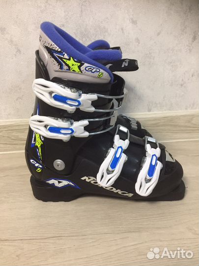 Горнолыжные ботинки