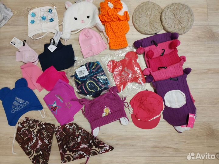 Шапки, шлемы новые 0-3 года
