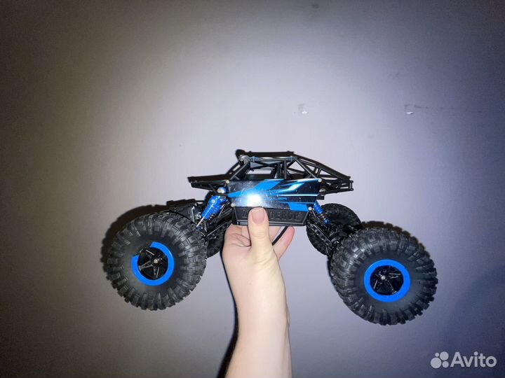 Машина на пульте