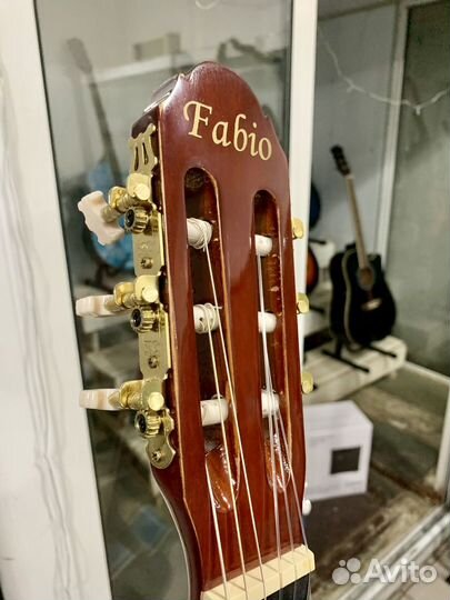 Классическая гитара