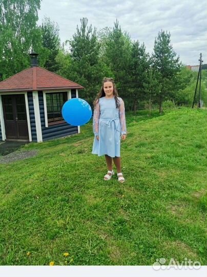 Платье нарядное. Размер 44