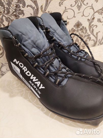 Лыжные ботинки 46 размер