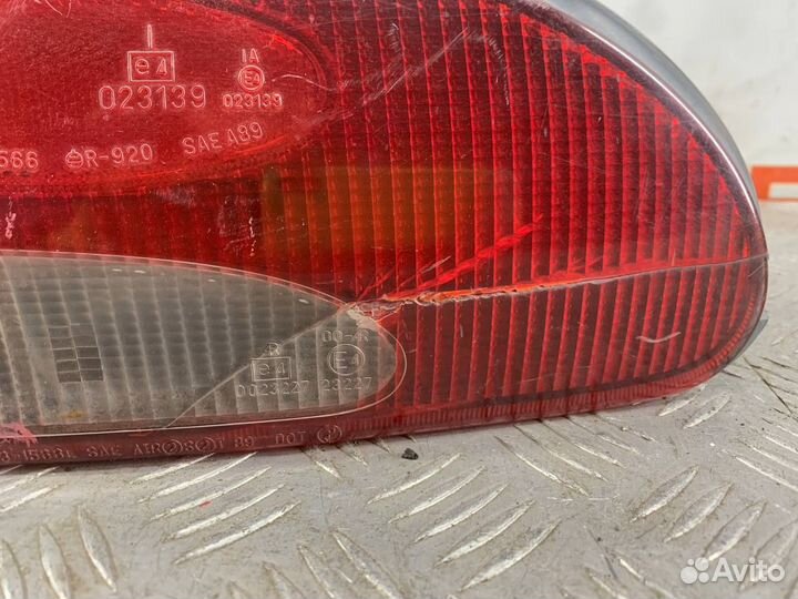 Фонарь левый Митсубиши Мираж 1993