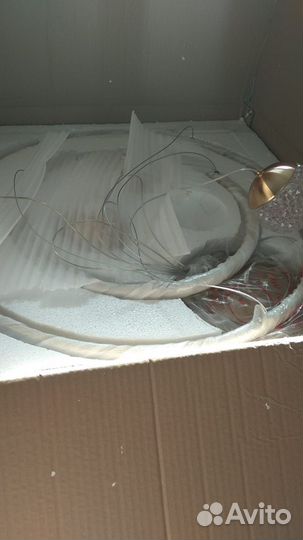 Люстра новая