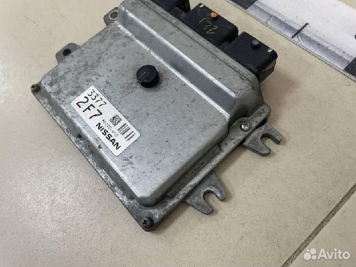 Блок управления двигателем Nissan Tiida
