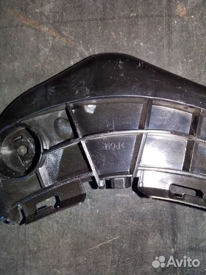 Крепление бампера