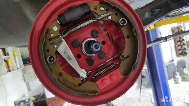 Комплект задних тормозов Фольксваген Венто, гольф