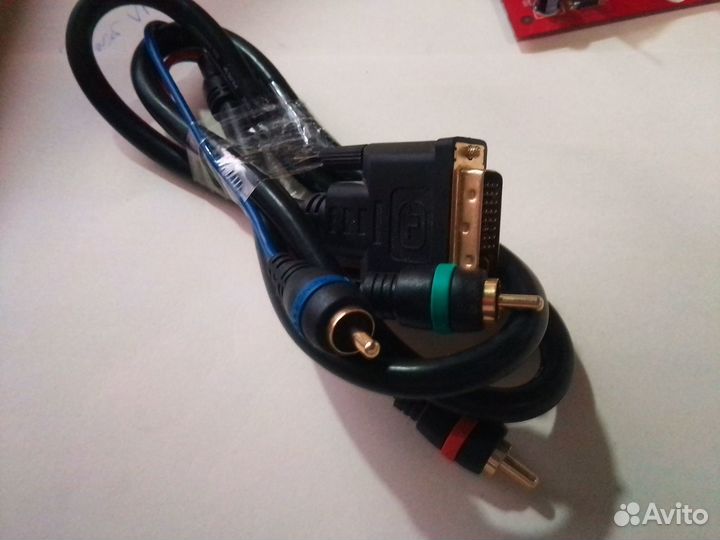 Кабель DVI - 3xRCA (компонентный видеовыход)