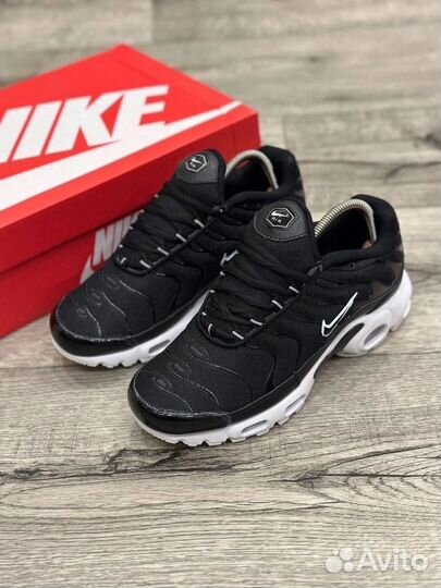 Кроссовки nike AIR MAX TN plus