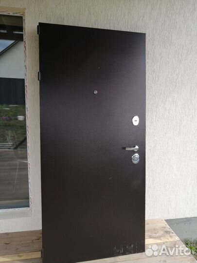 Дверь входная
