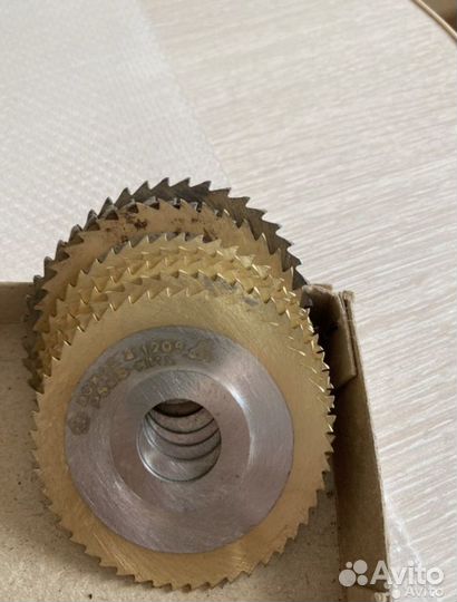 Резцы токарные и фрезы