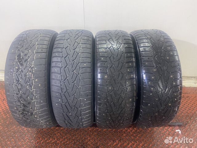 Nokian Tyres Hakkapeliitta 7 215/65 R16