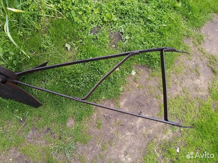 Конский плуг