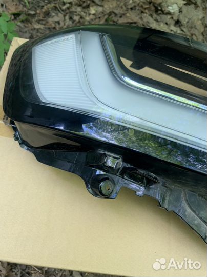 Правое стекло фары LC 300 Land Cruiser 300 2021г