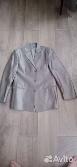 Костюм мужской вид
