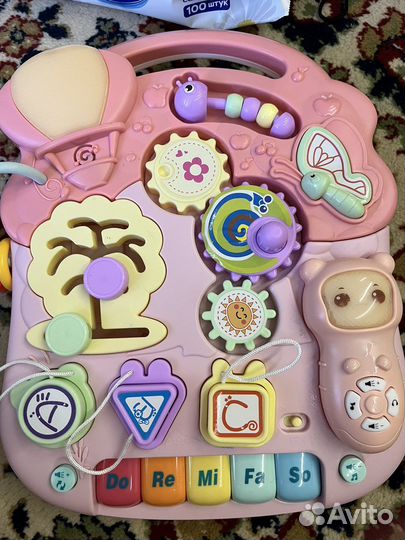 Развивающий музыкальный столик-каталка 3в1