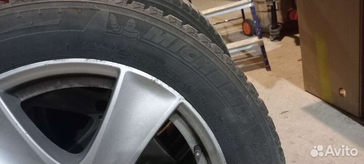 Колеса зимние 255/55r18 на бмв X5 e70