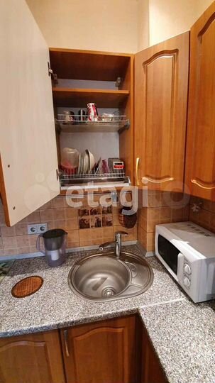 2-к. квартира, 57 м², 3/5 эт.