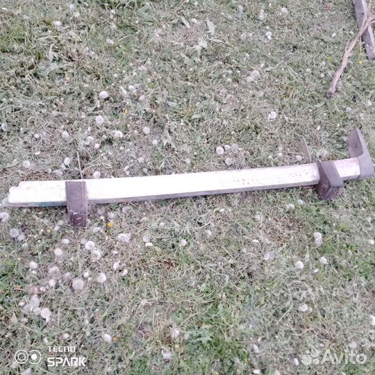 Бампер на машину ваз2106