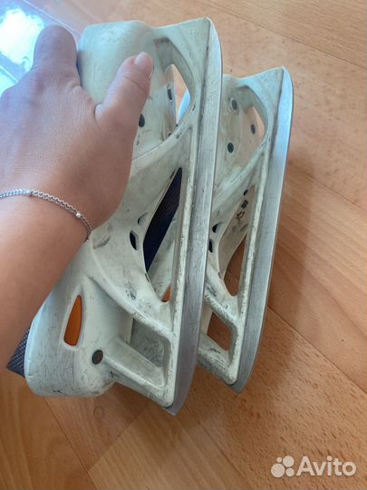 Коньки хоккейные вратарские