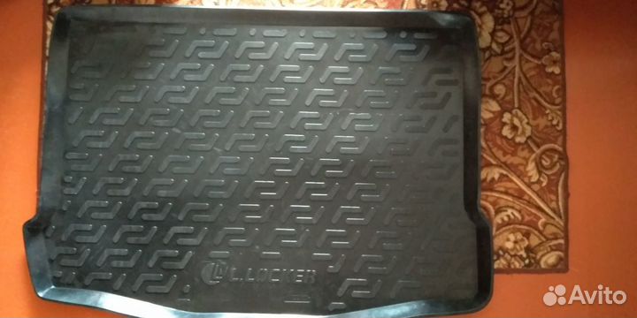 Новый коврик в багажник для Ford Focus III(хэчбек)