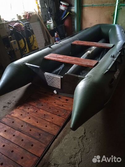 Лодка brig b380