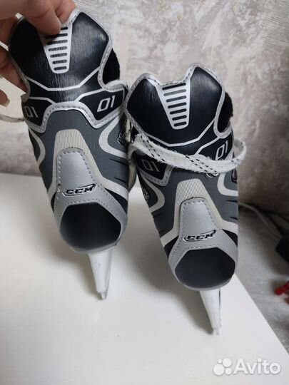 Хоккейные коньки ccm, 30 размер