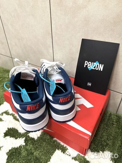 Кроссовки с Poizon Nike Adidas New Balance Oliskat