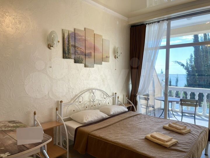 Квартира-студия, 40 м², 3/3 эт.