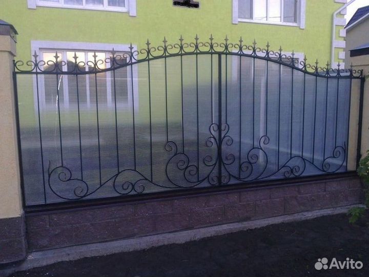 Забор из поликарбоната