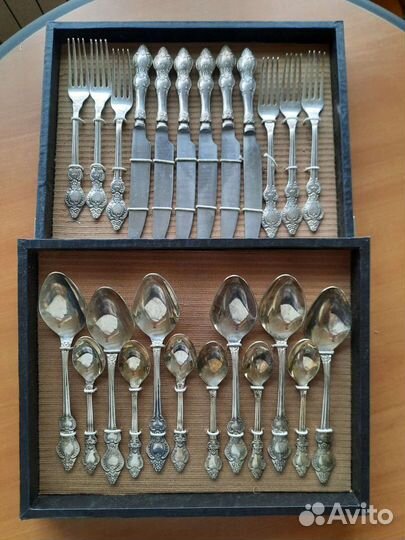 Комплект столовых приборов из мельхиора