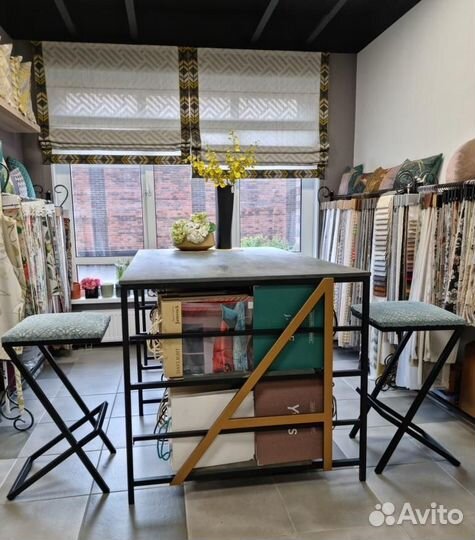 Выставочный/демонстрационный или раскройный стол