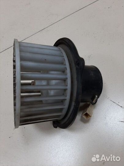 Моторчик отопителя газ 31105 Волга