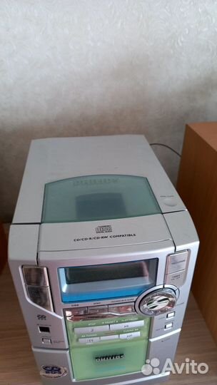 Музыкальный центр philips