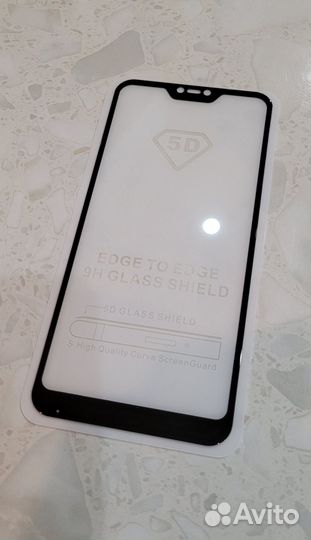 Стекло защитное на Xiaomi Redmi 6 Pro и MI A2 Lite