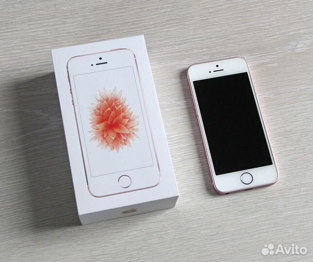 iPhone SE, 32 ГБ