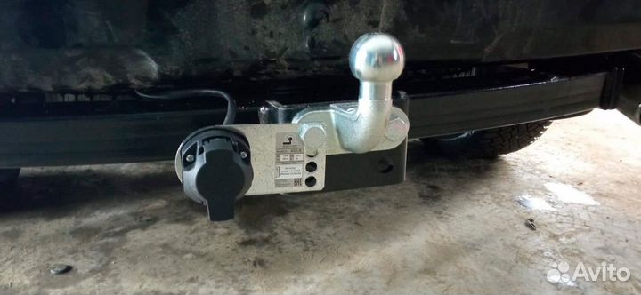 Фаркоп Leader Plus T113-F Toyota Land Cruiser Prad