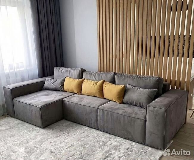 Диван с оттоманкой