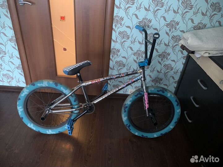 Трюковой велосипед bmx